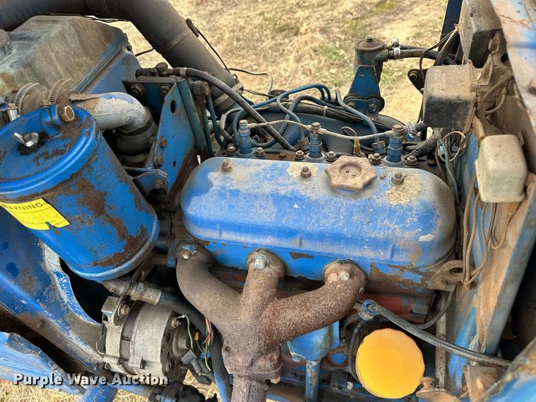 image for item EJ5221 Long 1563 tractor