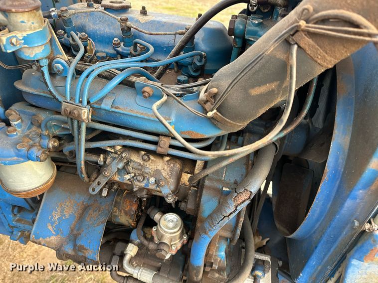 image for item EJ5221 Long 1563 tractor