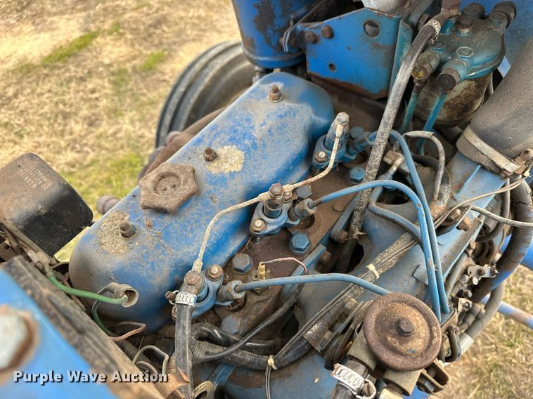 image for item EJ5221 Long 1563 tractor