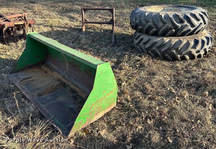 image for item EJ5225 Tractor attachments