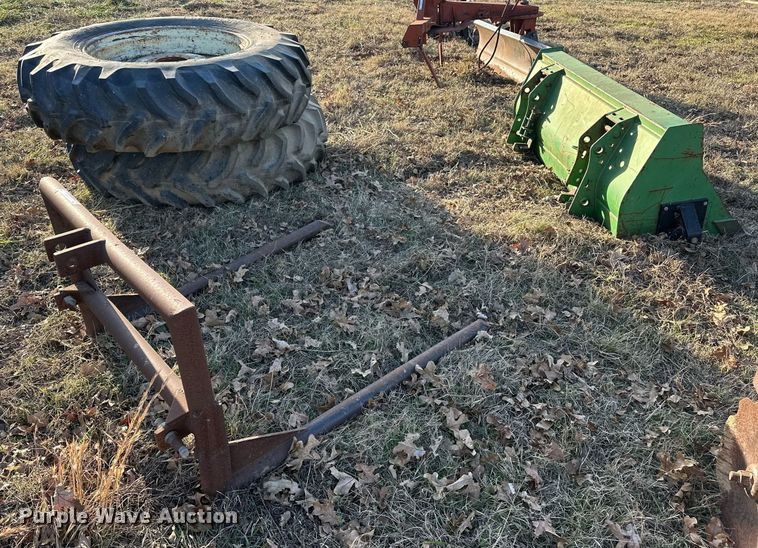 image for item EJ5225 Tractor attachments