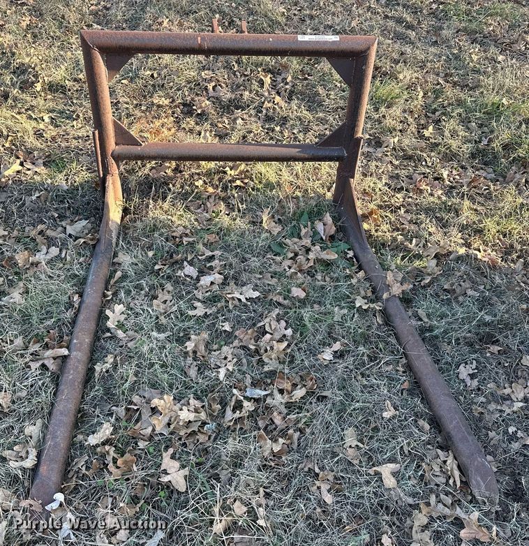 image for item EJ5225 Tractor attachments
