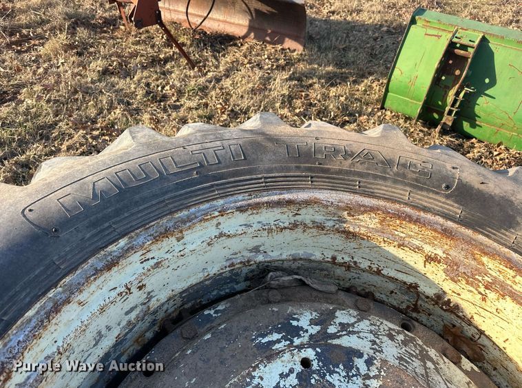 image for item EJ5225 Tractor attachments
