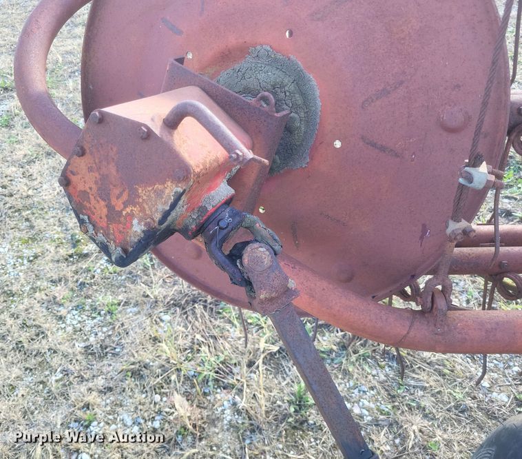 image for item EJ8109 Massey Ferguson  36 hay rake