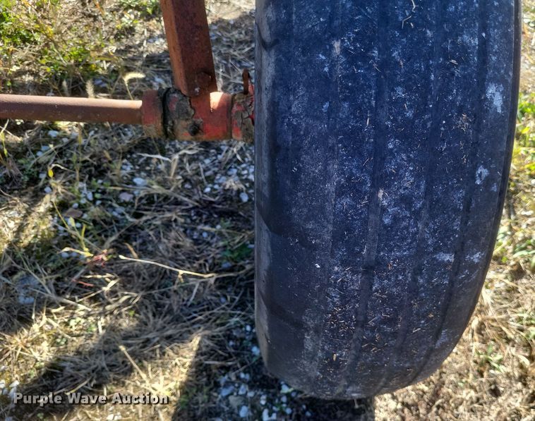 image for item EJ8109 Massey Ferguson  36 hay rake