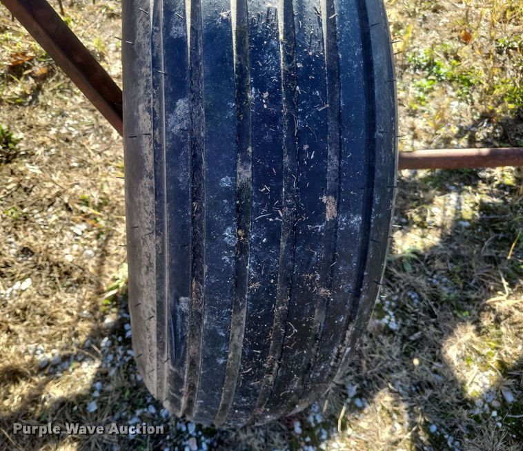 image for item EJ8109 Massey Ferguson  36 hay rake