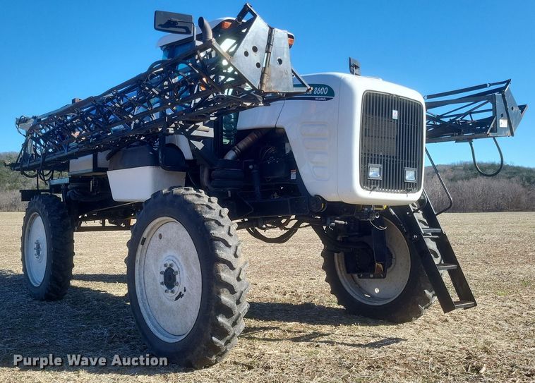 image for item EJ8119 2001 Willmar Eagle 8600 sprayer