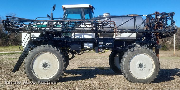 image for item EJ8119 2001 Willmar Eagle 8600 sprayer