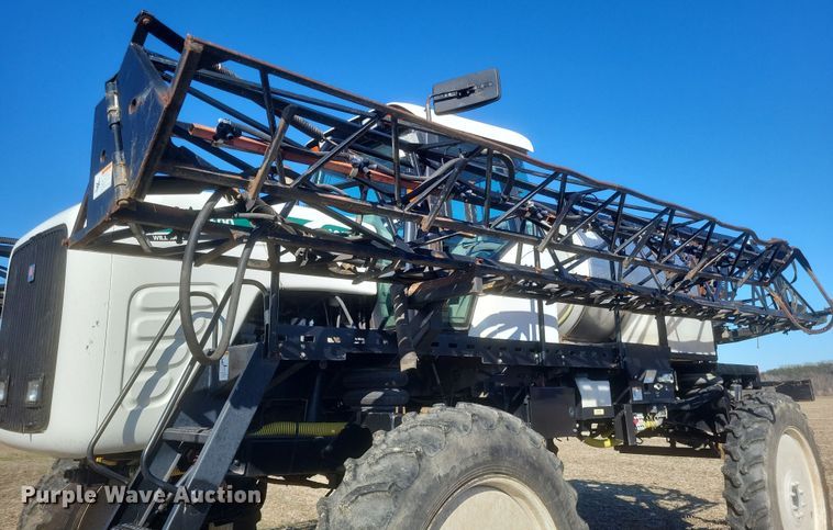 image for item EJ8119 2001 Willmar Eagle 8600 sprayer