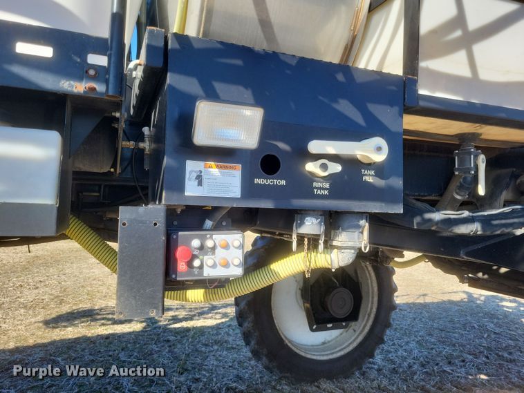 image for item EJ8119 2001 Willmar Eagle 8600 sprayer