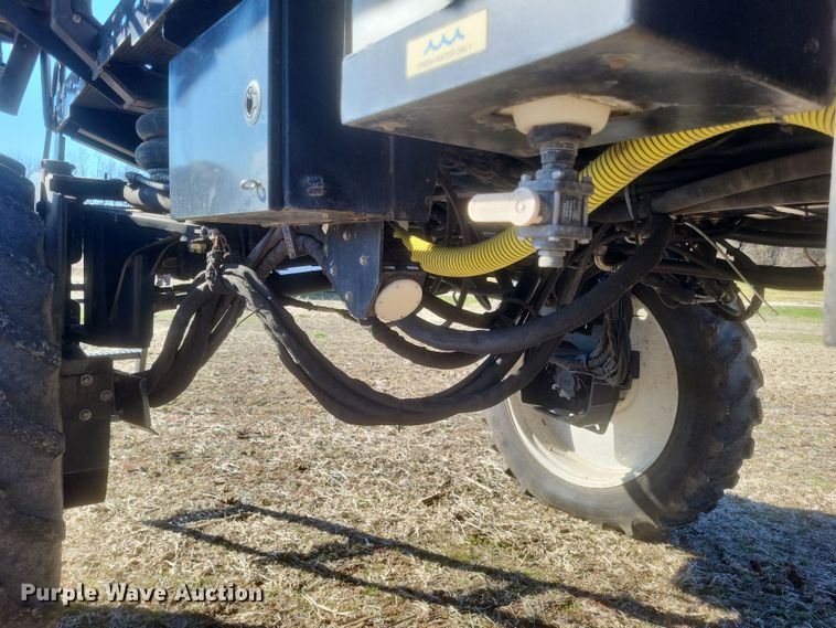 image for item EJ8119 2001 Willmar Eagle 8600 sprayer