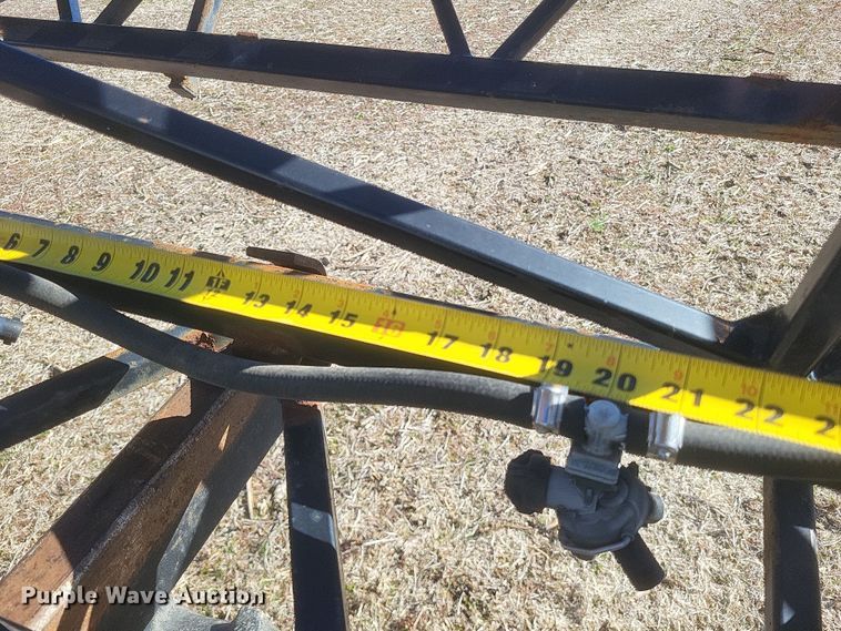 image for item EJ8119 2001 Willmar Eagle 8600 sprayer