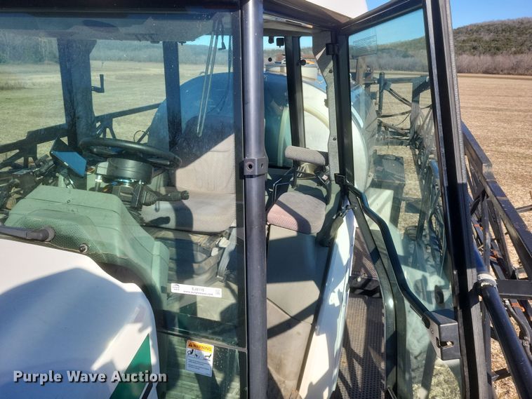 image for item EJ8119 2001 Willmar Eagle 8600 sprayer