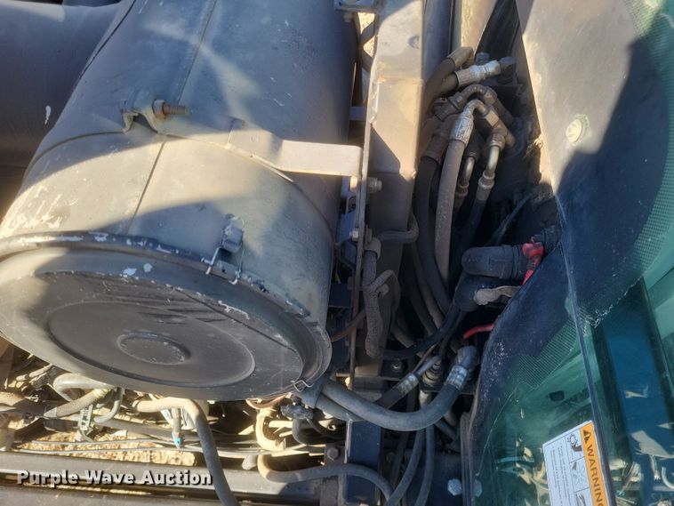 image for item EJ8119 2001 Willmar Eagle 8600 sprayer