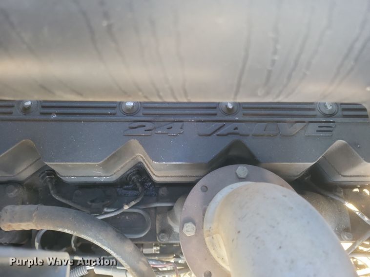 image for item EJ8119 2001 Willmar Eagle 8600 sprayer