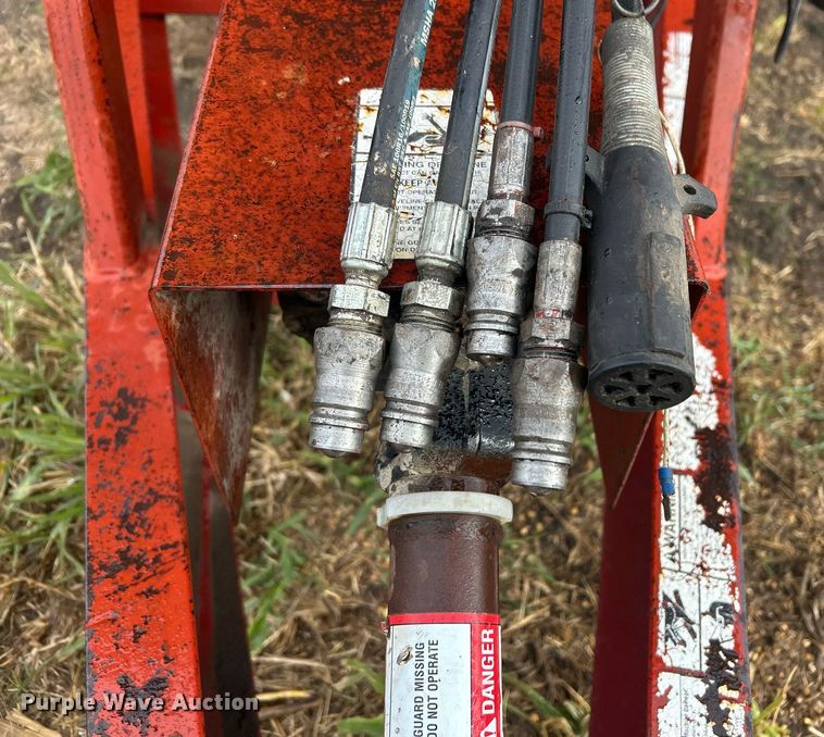 image for item EL6493 Richardton  8830  grain cart