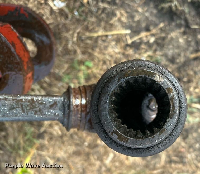 image for item EL6493 Richardton  8830  grain cart