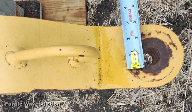 image for item EL6494 2003 Vermeer R23A hay rake