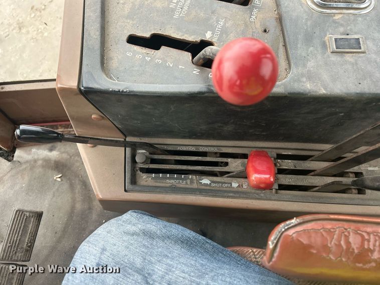 image for item EL6497 Allis-Chalmers 8070 tractor