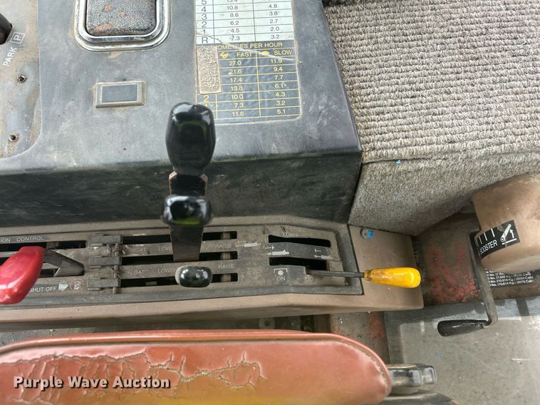 image for item EL6497 Allis-Chalmers 8070 tractor