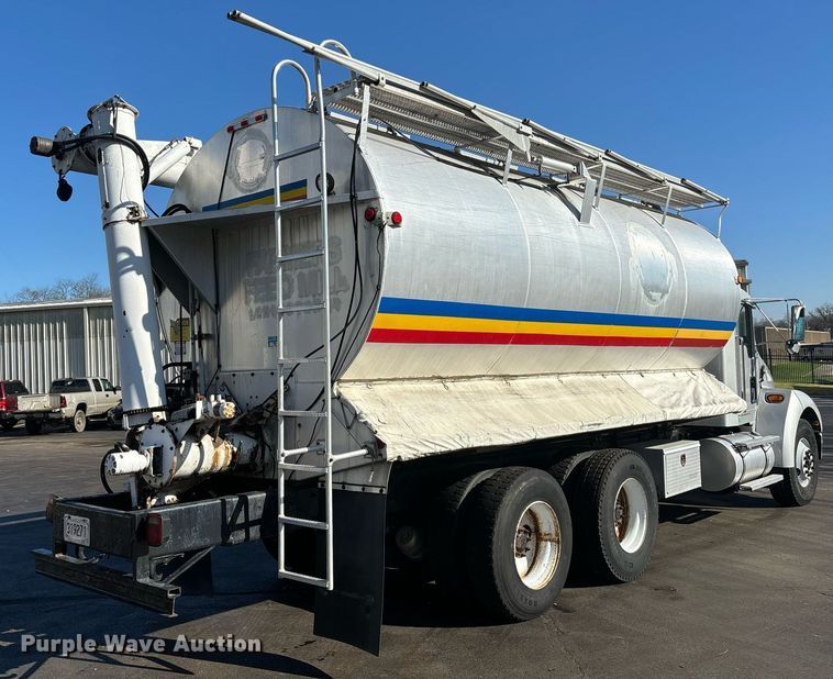 image for item EM0006 2006 Kenworth T300 feed delivery truck