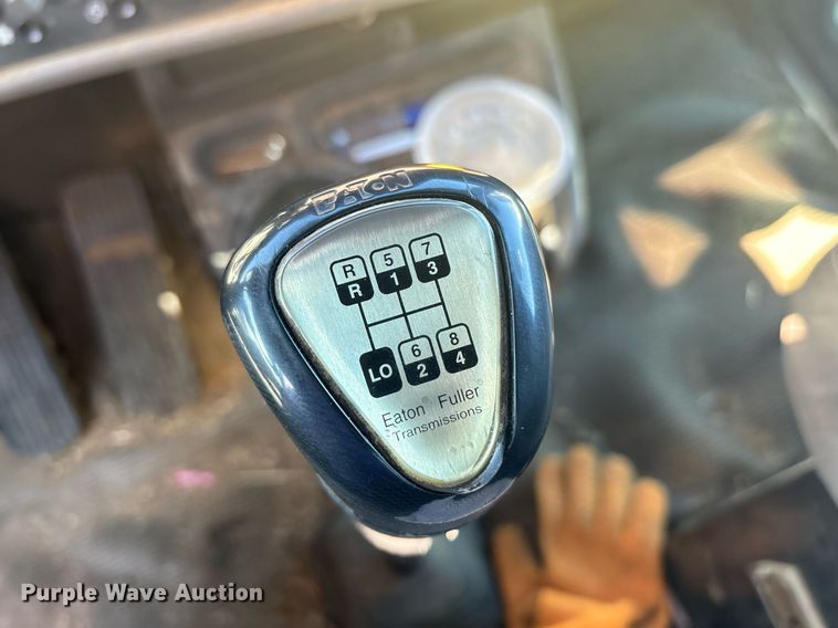 image for item EM0006 2006 Kenworth T300 feed delivery truck