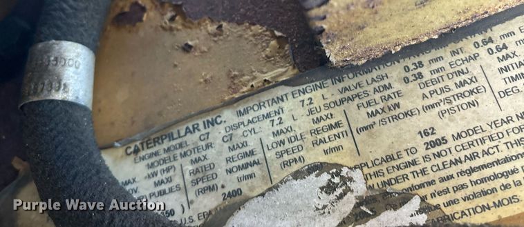 image for item EM0006 2006 Kenworth T300 feed delivery truck