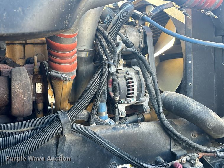 image for item EM0006 2006 Kenworth T300 feed delivery truck