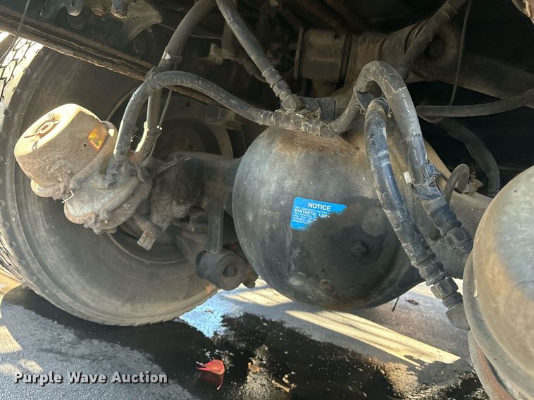 image for item EM0006 2006 Kenworth T300 feed delivery truck