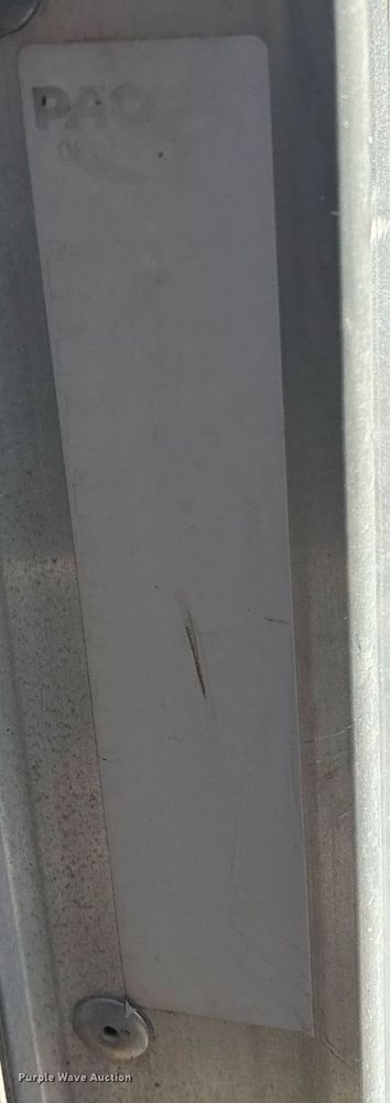 image for item EM0006 2006 Kenworth T300 feed delivery truck