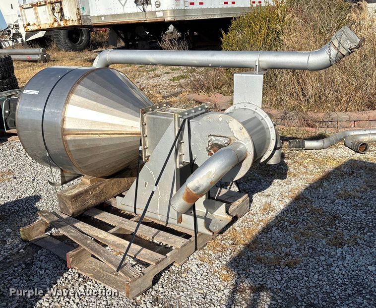 image for item EM0015 Blower