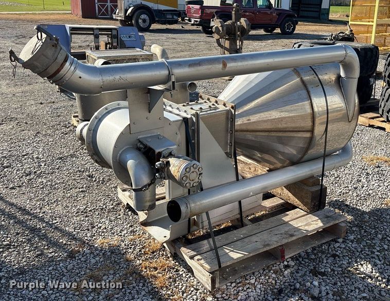 image for item EM0015 Blower