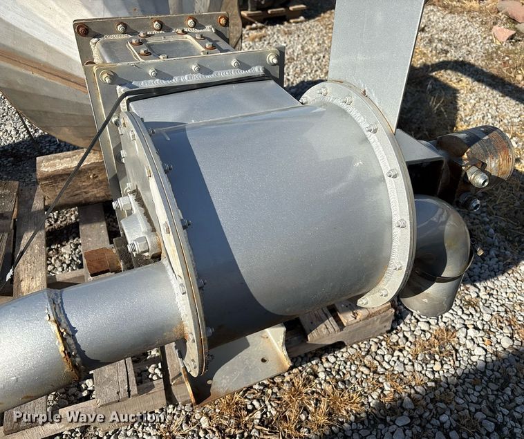 image for item EM0015 Blower