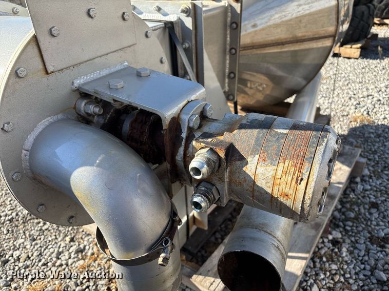 image for item EM0015 Blower