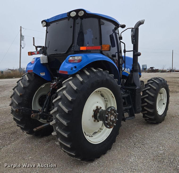 image for item EQ3654 2015 New Holland  TS6 MFWD tractor