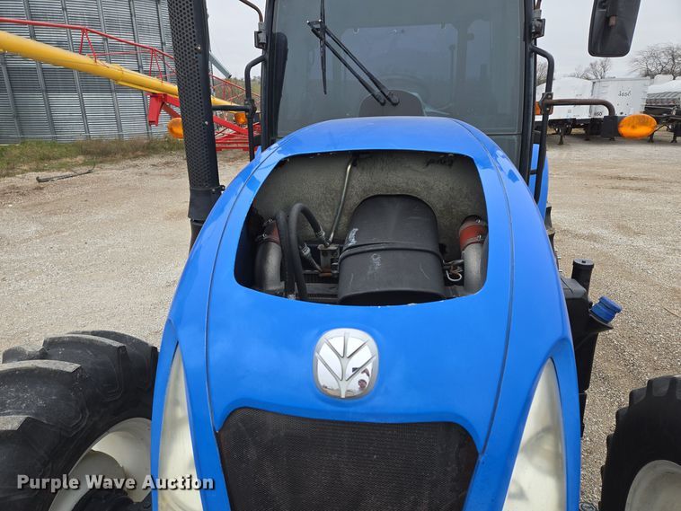 image for item EQ3654 2015 New Holland  TS6 MFWD tractor