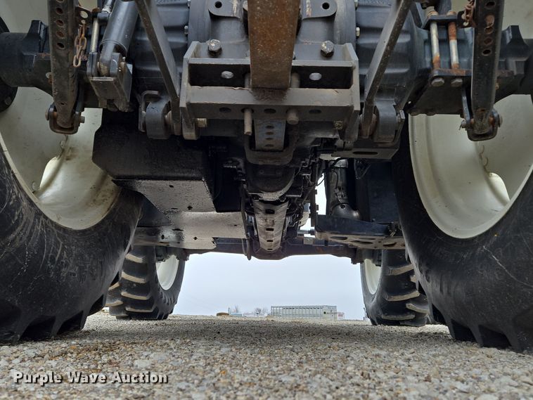 image for item EQ3654 2015 New Holland  TS6 MFWD tractor