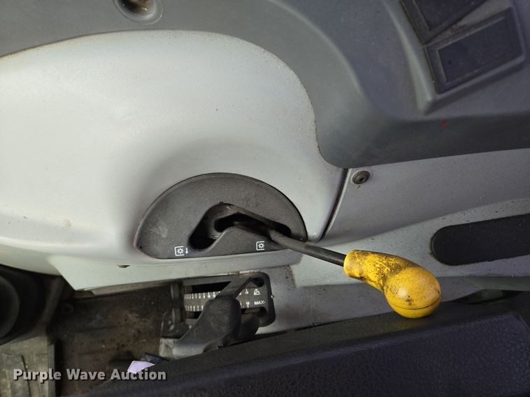 image for item EQ3654 2015 New Holland  TS6 MFWD tractor