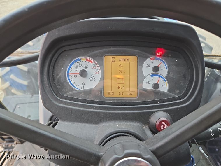 image for item EQ3654 2015 New Holland  TS6 MFWD tractor