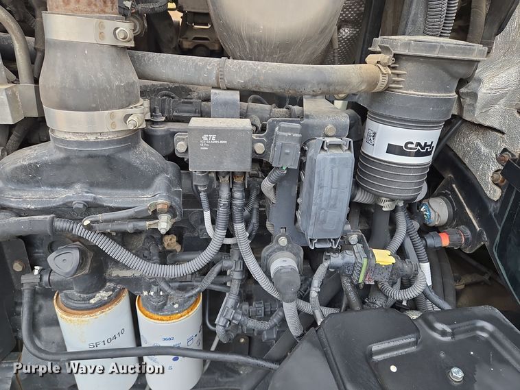 image for item EQ3654 2015 New Holland  TS6 MFWD tractor