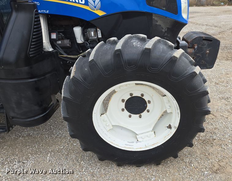 image for item EQ3654 2015 New Holland  TS6 MFWD tractor