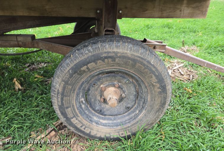 image for item EQ3660 Hay trailer 