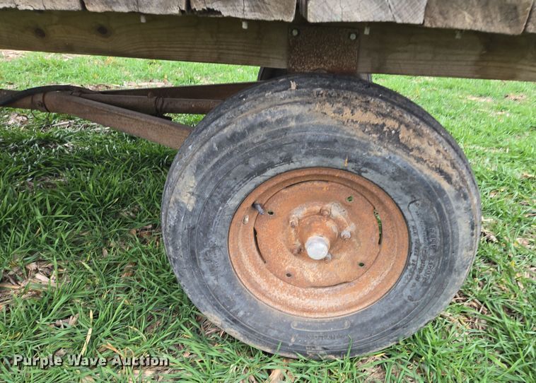 image for item EQ3660 Hay trailer 