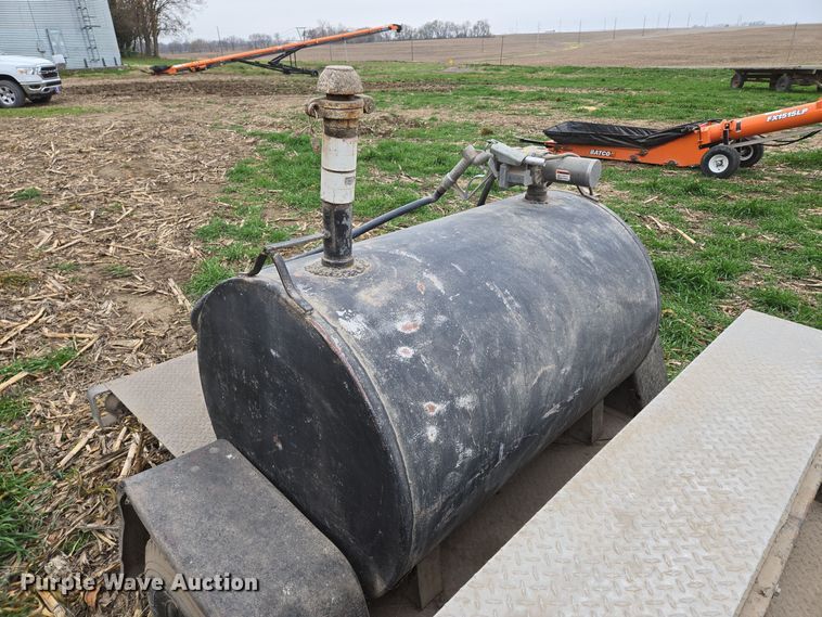 image for item EQ3663 Fuel trailer 