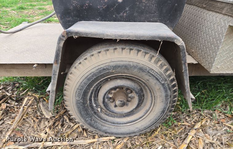 image for item EQ3663 Fuel trailer 