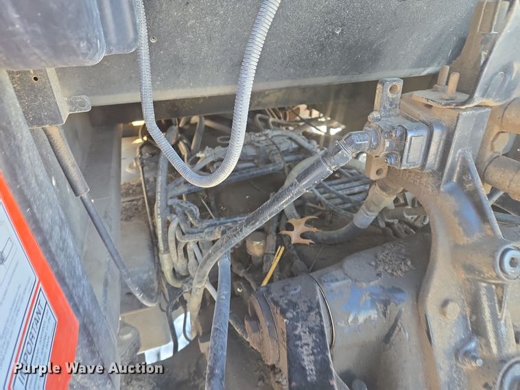 image for item EQ3724 2007 Agco  LT90A MFWD tractor