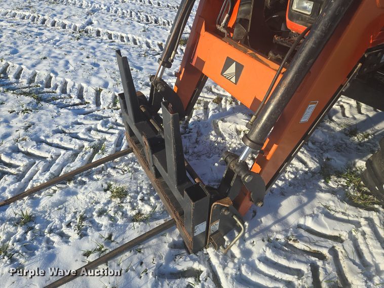 image for item EQ3724 2007 Agco  LT90A MFWD tractor