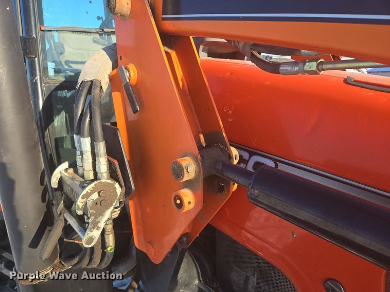 image for item EQ3724 2007 Agco  LT90A MFWD tractor