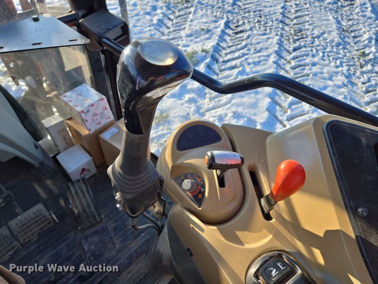 image for item EQ3724 2007 Agco  LT90A MFWD tractor