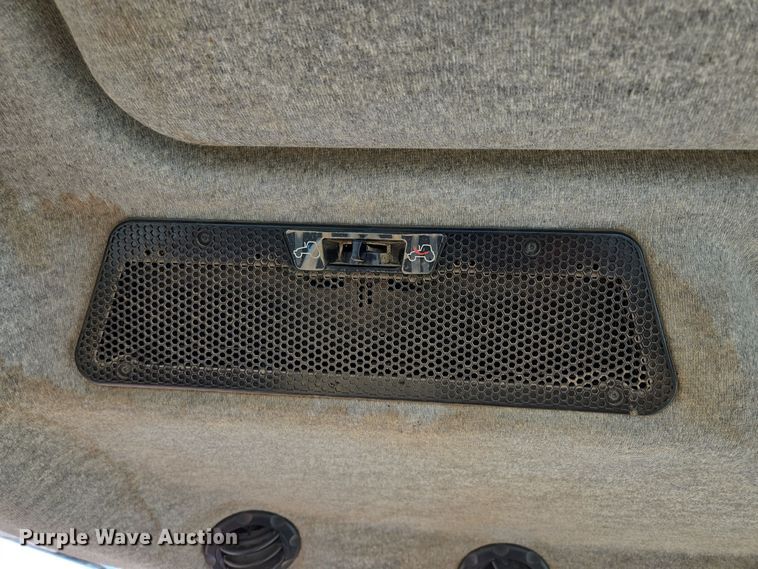 image for item EQ3724 2007 Agco  LT90A MFWD tractor